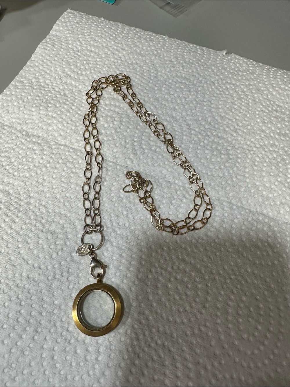 Origami Owl Medium 18k Gold Plated Living locket with Gold Toggle Chain